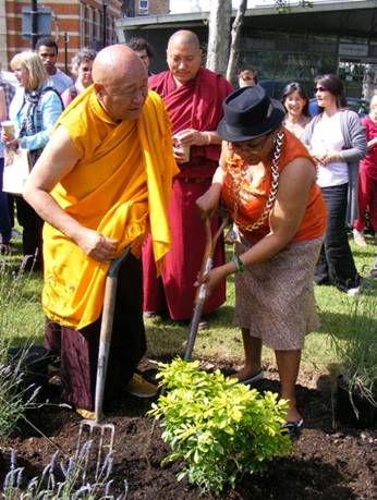Description: Lama Yeshe Losal Rinpoche and Althea Smith