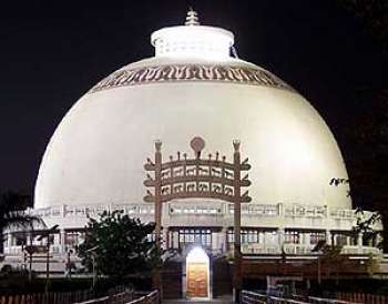 Bảo tháp tại Deekshabhoomi, Nagpur (Ấn Độ) Photo: Buddhist Channel