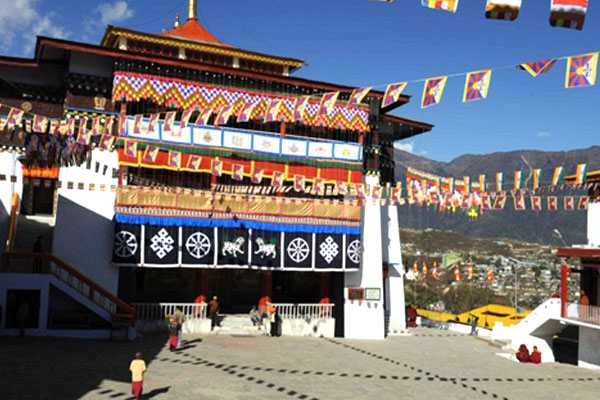 Description:  Flags decorate the Indian Buddhist Tawang Monastery in the 

northwestern corner of Arunachal Pradesh.Photo by AFP Arunachal Pradesh