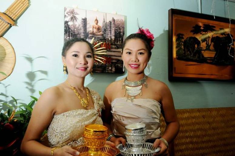 Description: Yuwara Anthaket, and Piya Bevan, part of the newly formed Northern Rivers Thai Community Association trying to raise funds for a Thai Buddhist temple. Photo Doug Eaton / The Northern Star