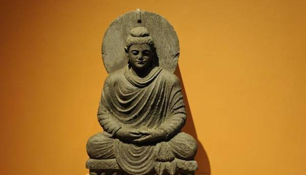 http://www.hindustantimes.com/rf/image_size_640x362/HT/p2/2015/11/14/Pictures/buddhist-art-exhibition_fea8770e-8a98-11e5-8873-614af01f27d5.jpg
