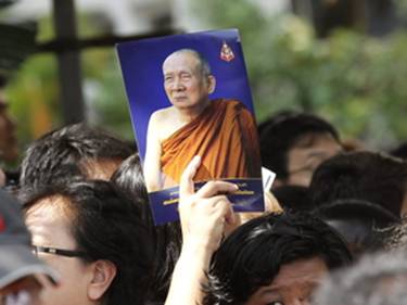 Thailand pauses to mourn Buddhist supreme patriarch - © Narong Sangnak, EPA