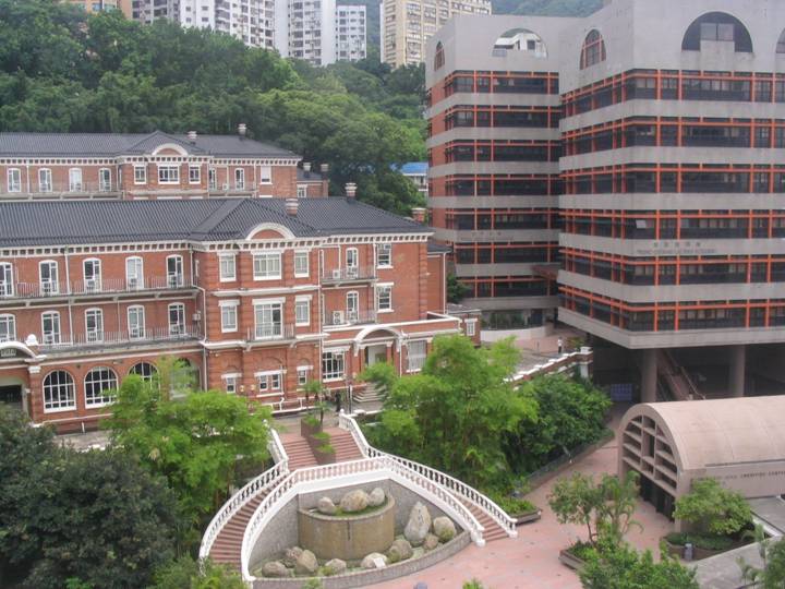 https://upload.wikimedia.org/wikipedia/commons/7/7b/The_University_of_Hong_Kong.jpg