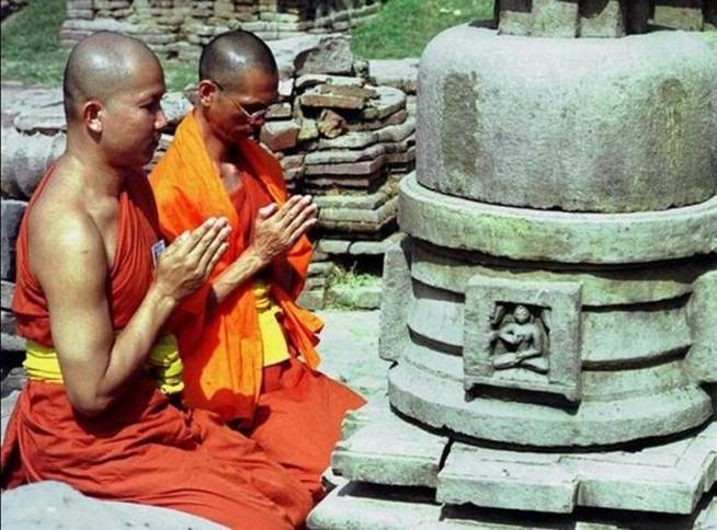 thousands-of-monks-attend-10-day-global-buddhist-ritual-in-bodh-gaya
