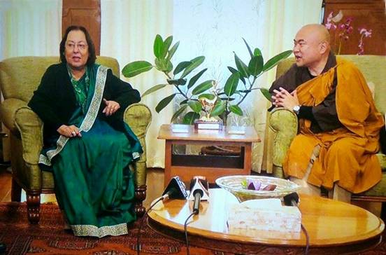 http://kanglaonline.com/wp-content/uploads/2017/12/Japanese-Delegates-Called-on-the-Governor-of-Manipur-Najma-Heptulla-3.jpg