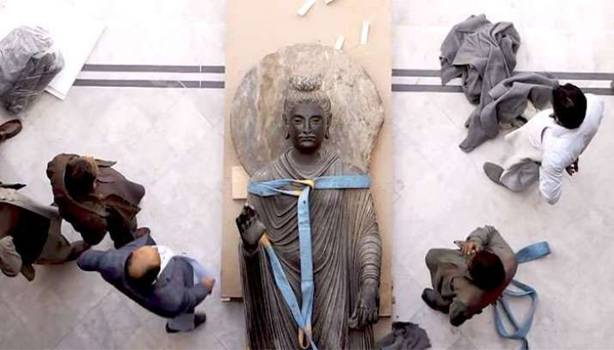 The Buddha statue being prepared for transport to Switzerland. From thenews.com.pk