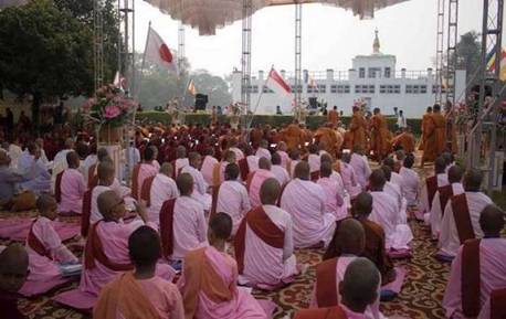Description: Thousands of pilgrims from 25 countries attended the chanting. From aninews.in