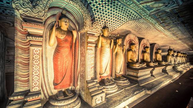 Explore the magnificent Dambulla Cave Temples