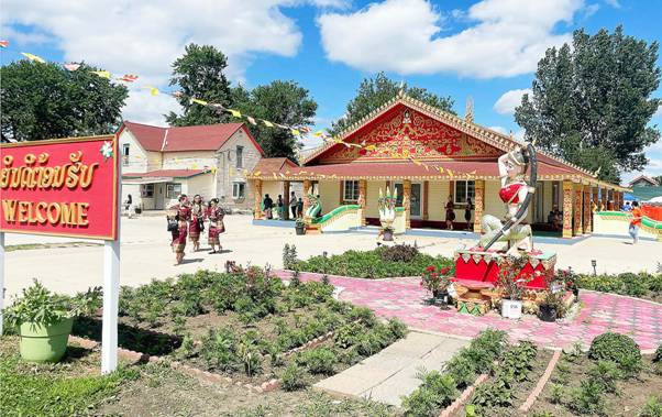 The festival took place at the Watlao Simongkhoun Chanthalaram Buddhist Temple, down gravelly Rothmoor Road near the Tyson turkey plant.